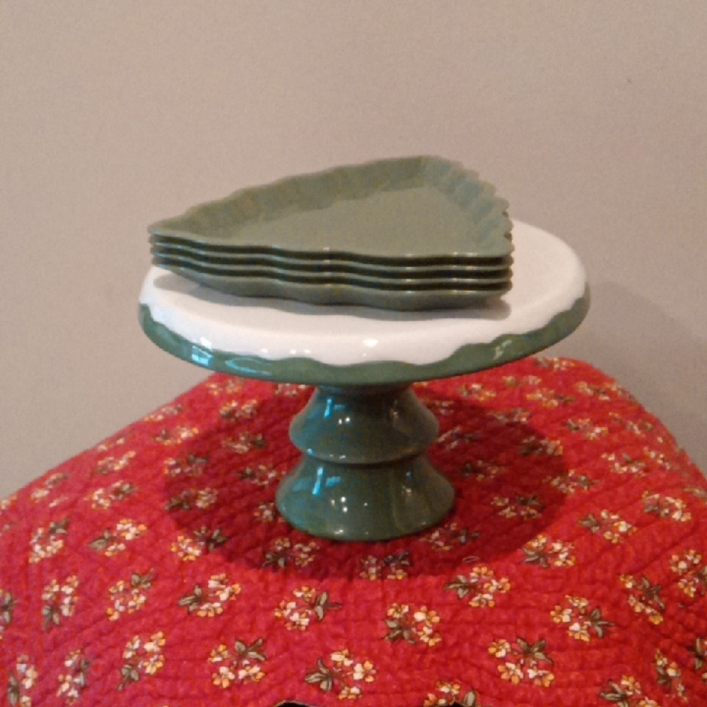 Green and White Cake Stand with Plates